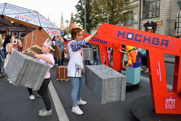 Moscow City Day, Rusland. Bouw workshop voor kinderen — Stockfoto