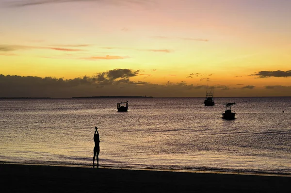 Csónakok. Zanzibár, Tanzánia, Afrika. Kendwa vagyok. — Stock Fotó