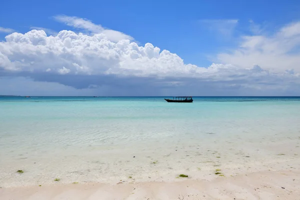 Zanzíbar, Tanzania, África. Playa de Kendwa — Foto de Stock