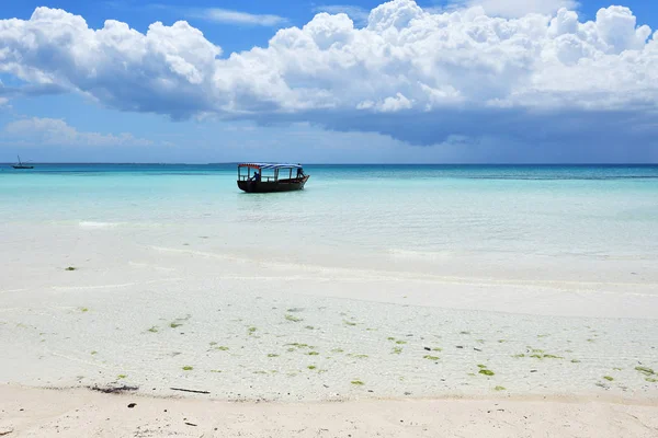 Zanzibar, Tanzania, Africa. Kendwa beach — Stock Photo, Image