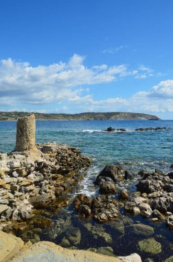 Mora, Messenia ve Yunanistan 'daki Methoni Venedik Kalesinden Akdeniz kıyısına bakın