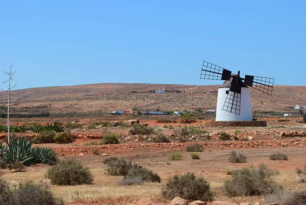 Вітряк Зламаним Крилом Fuerteventura Сільський Ландшафт Іспанія — стокове фото