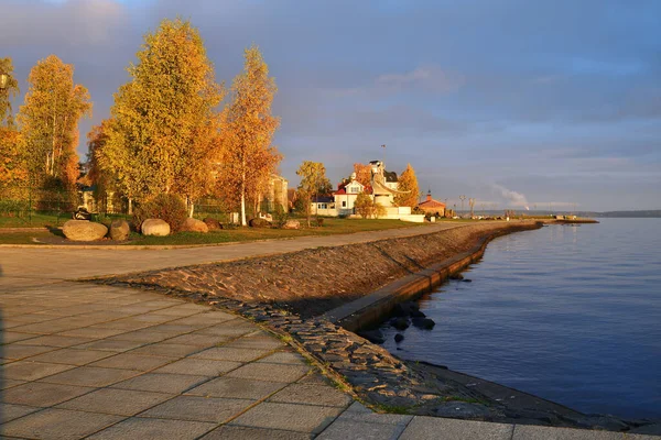 Vista Sobre Terraplén Petrozavodsk Capital República Karelia Lago Onega Rusia —  Fotos de Stock
