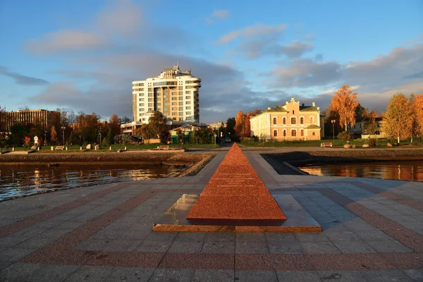 Petrozavodsk Karelië Rusland September 2020 Uitzicht Stad Dijk Het Moderne — Stockfoto