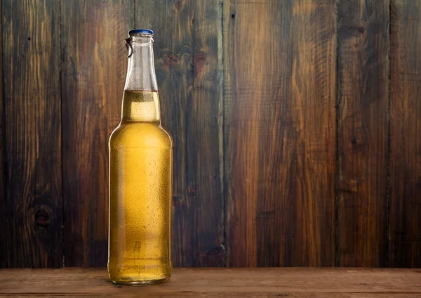 Bouteille Bière Froide Humide Sur Fond Grunge — Photo