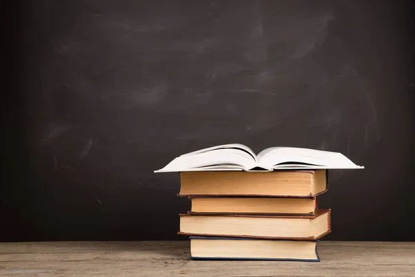 Livros Escolares Sobre Mesa Conceito Educação — Fotografia de Stock