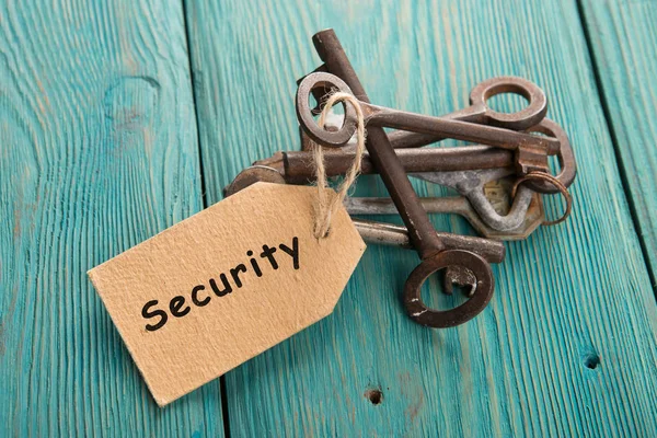 Güvenlik Kavramı Etiketi Ile Eski Anahtarları — Stok fotoğraf