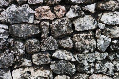 Kaba gri cobblestones yapılan duvar