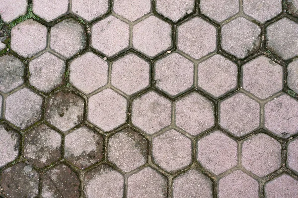 Fragmento Estrada Velha Pavimentada Por Azulejos Hexagonais Cinza — Fotografia de Stock