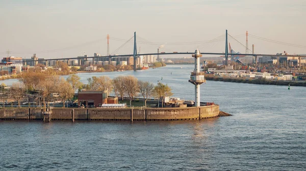 Transportbro Över Floden Elbe Med Lager Hamburg Tyskland Hamburg Berömd — Stockfoto