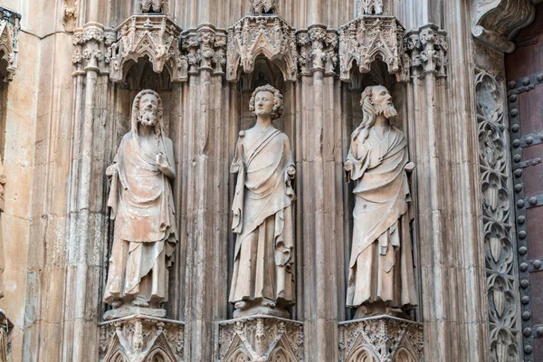 Valencia Spanyol Oktober 2019 Tiga Patung Relung Pintu Masuk Katedral — Stok Foto