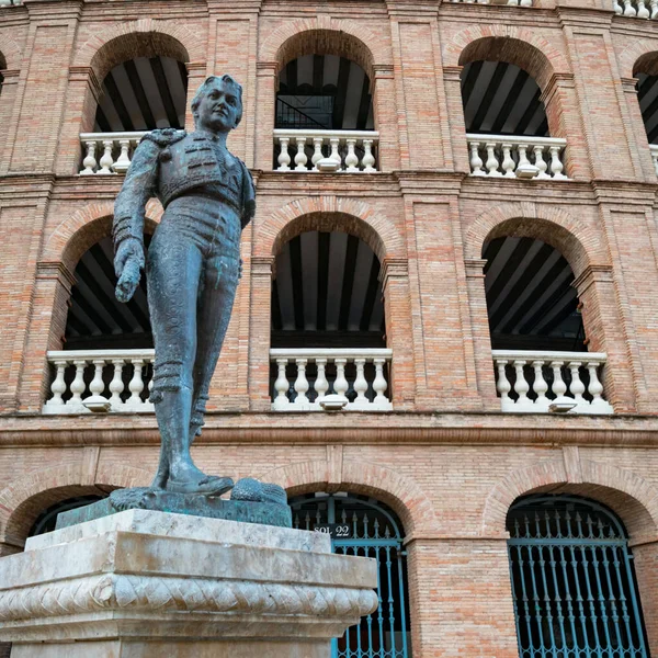Valencia Spagna Ottobre 2019 Statua Del Torero Manolo Montoliu Davanti — Foto Stock