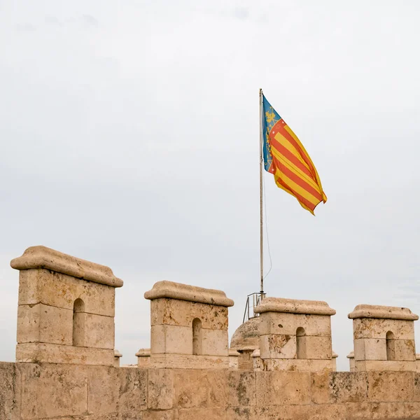 Флаг Communidad Valenciana Вершине Torres Quart Древние Западные Городские Ворота — стоковое фото