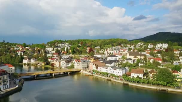 Letecký pohled na Gmunden, Rakousko — Stock video
