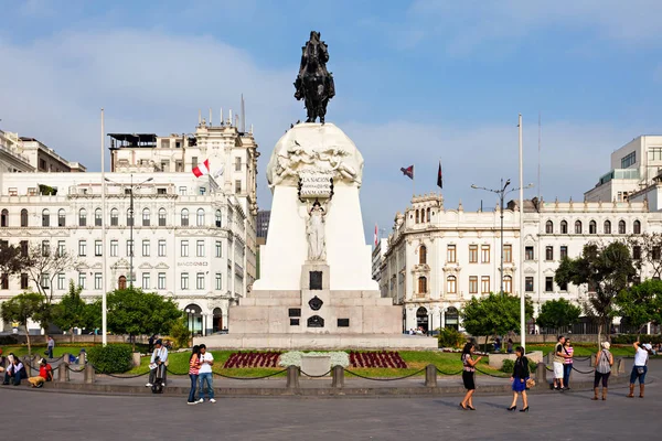 秘鲁利马 2015年5月10日 秘鲁利马广场圣马特圣马丁纪念碑 — 图库照片