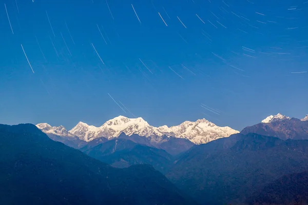 西シッキム インドのペリン視点からカンチェンジュンガの夜景 — ストック写真