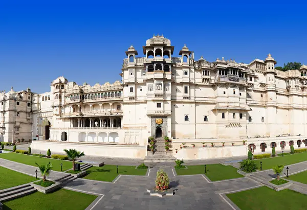 Udaipur City Palace Dans Rajasthan Est Une Des Principales Attractions — Photo