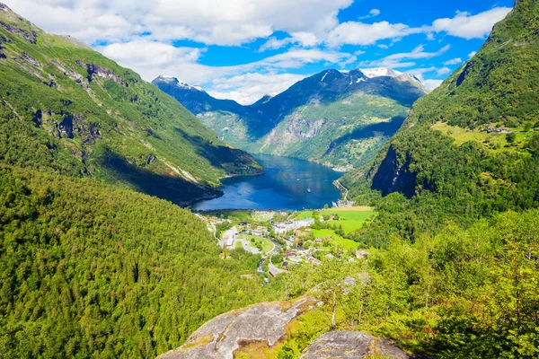 Geirangerfjord Geiranger Village Aerial View Flydalsjuvet Viewpoint Noruega — Foto de Stock