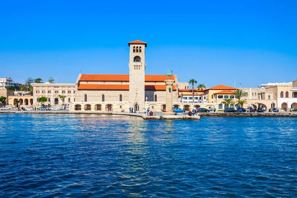 Kolossen Rhodos Och Evangelismos Kyrkan Eller Ekklisia Evaggelismos Rhodos Grekland — Stockfoto