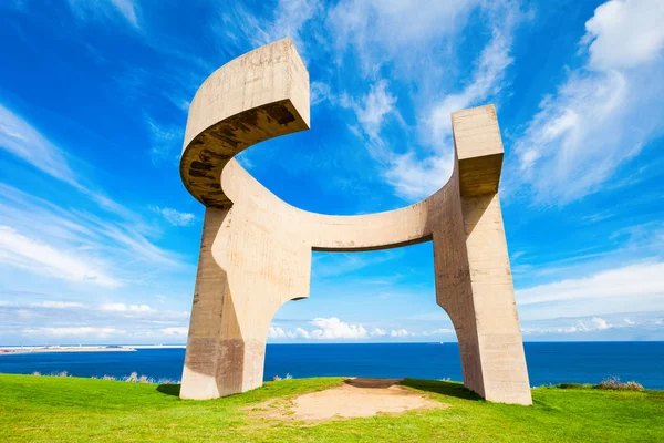 Monument élogieux à Horizon, Gijon — Photo