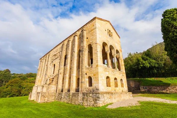 Santa Maria del Naranco Church — Stock Photo, Image