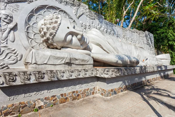 Lange Zoon Pagoda, Nha Trang — Stockfoto