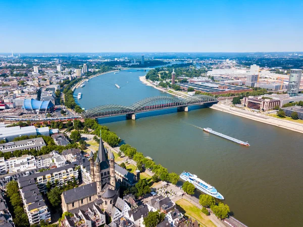 De grote Sint-Martinuskerk in Duitsland — Stockfoto