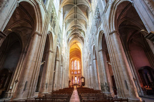 Tours Cathedral widok wnętrza, Francja — Zdjęcie stockowe