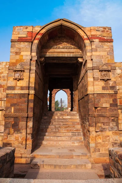 Pilar de ferro de Delhi, Índia — Fotografia de Stock