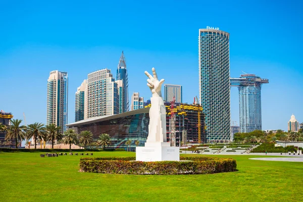Victoria amor estatua, Dubai — Foto de Stock