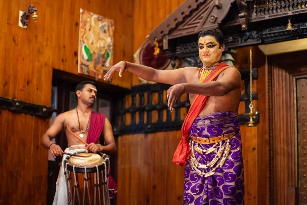 Kathakalská taneční show v Cochin, Indie — Stock fotografie