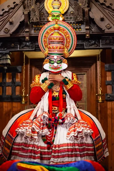 Cochin, Hindistan'da Kathakali dans gösterisi — Stok fotoğraf