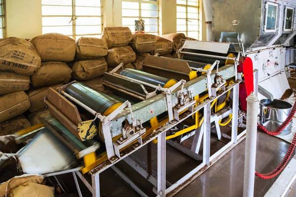 茶工場内の機械 — ストック写真