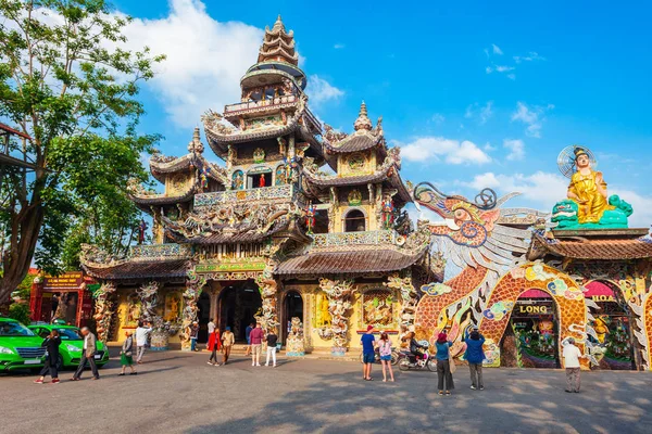 Пагода Линь Пхуок в Далате — стоковое фото