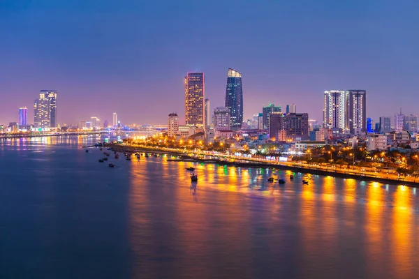 Danang City skyline uitzicht op de lucht — Stockfoto