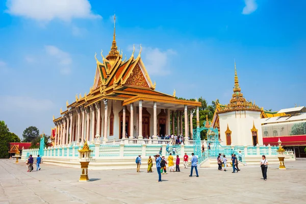 Stříbrná Pagoda v Phnompenhu — Stock fotografie