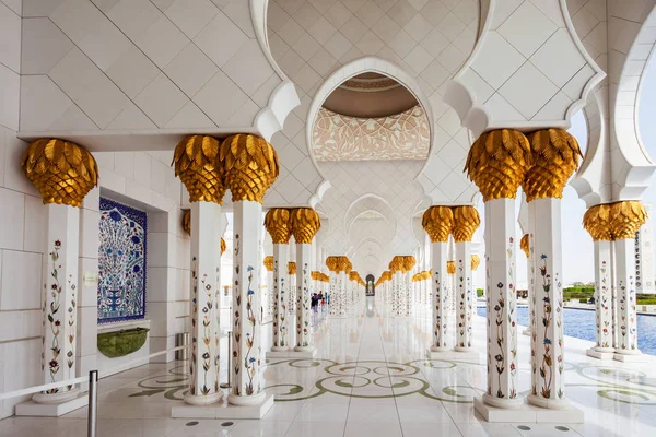 Sheikh Zayed Grand Τζαμί εσωτερικών — Φωτογραφία Αρχείου