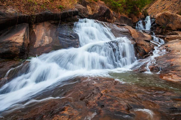 Waterval in de buurt van Munnar in Kerala — Stockfoto