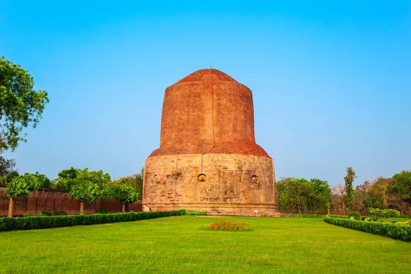 Sarnath' taki Dhamek Stupa, Varanasi — Stok fotoğraf