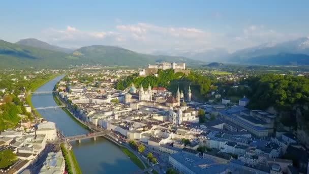 Salzburg city Flygfoto — Stockvideo