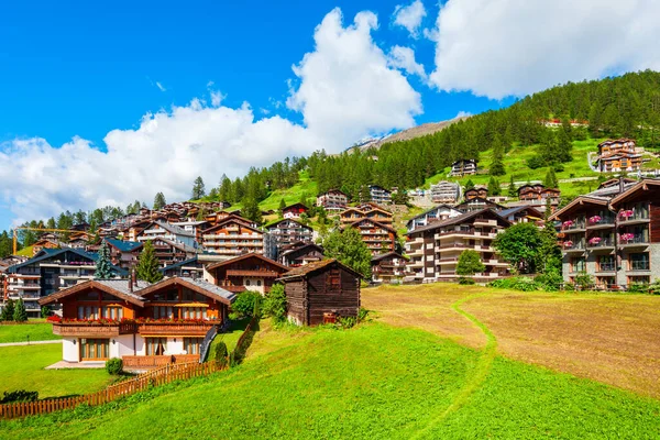 Maisons Traditionnelles Locales Dans Centre Ville Zermatt Dans Canton Valais — Photo