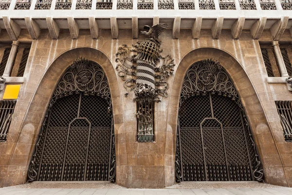 Pałac Guell Lub Palau Guell Rezydencja Zaprojektowana Przez Antoniego Gaudiego — Zdjęcie stockowe