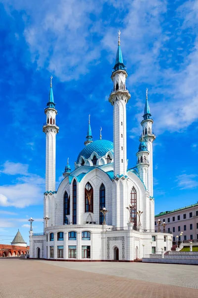 クルシャリフ モスクはロシア最大のモスクの一つである クルシャリフモスクは ロシアのカザン市に位置しています — ストック写真