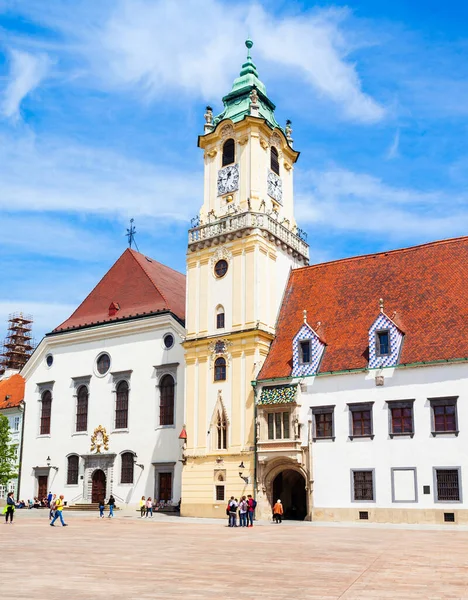 布拉迪斯拉发老市政厅 Bratislava Old Town Hall 是斯洛伐克布拉迪斯拉发老城的一座建筑群 旧市政厅是斯洛伐克最古老的市政厅 — 图库照片