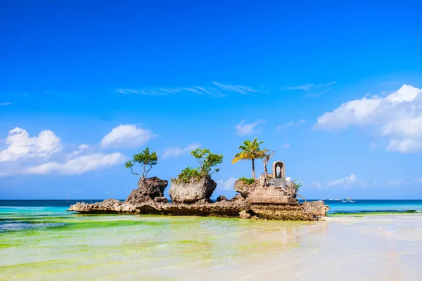 Willys Rock Est Une Île Marémotrice Avec Une Statue Vierge — Photo