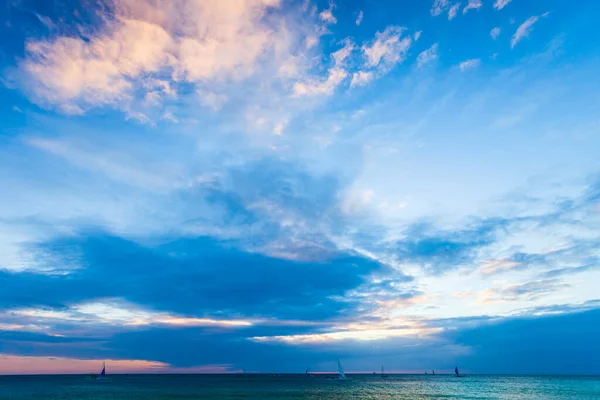 Dramatischer Tropischer Sonnenuntergang Strand Der Insel Boracay Auf Den Philippinen — Stockfoto