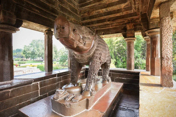 インドのマディヤ プラデーシュ州にあるハジュラホ派のハジュラホ寺院 — ストック写真