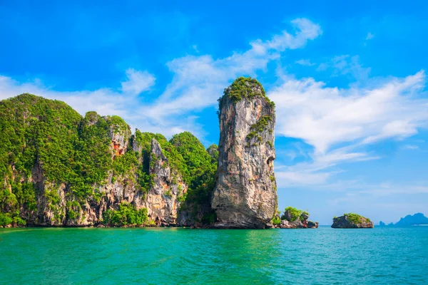 Skönhet Strand Med Kalksten Klippa Och Kristallklart Vatten Thailand — Stockfoto