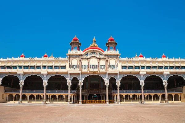 Mysore Palace Zabytkowy Pałac Rezydencja Królewska Mysore Indiach — Zdjęcie stockowe