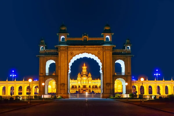 Mysore Sarayı Tarihi Bir Saray Mysore Hindistan Bir Kraliyet Sarayı — Stok fotoğraf